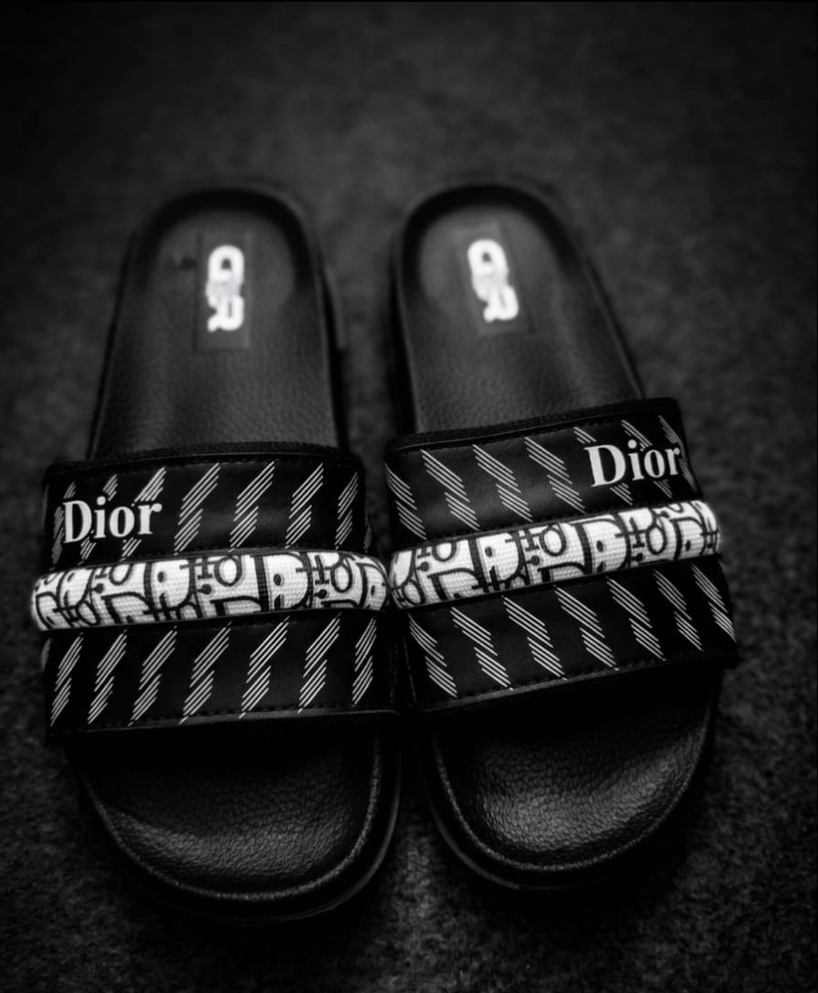 Deor Style Black Printed Slides for Men – Premium Design